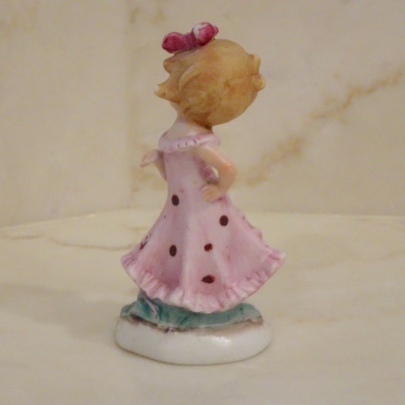 Vintage Sassy Dancing Flower Garden Girl Figurine Cute Country Cottagecore Decor - Picture 4 of 6